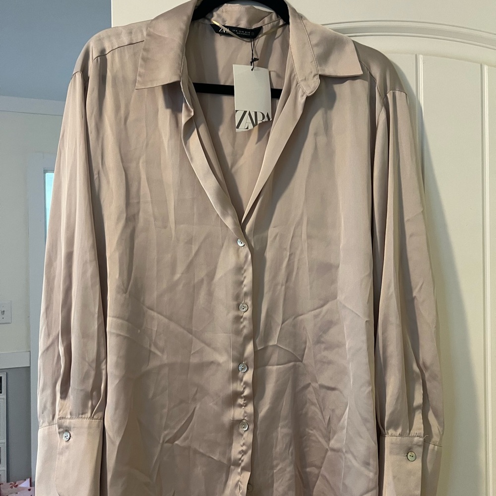Zara Women's Cream Button Down Shirt